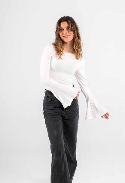 KAYO | BUTTERFLY SLEEVE SWEATER